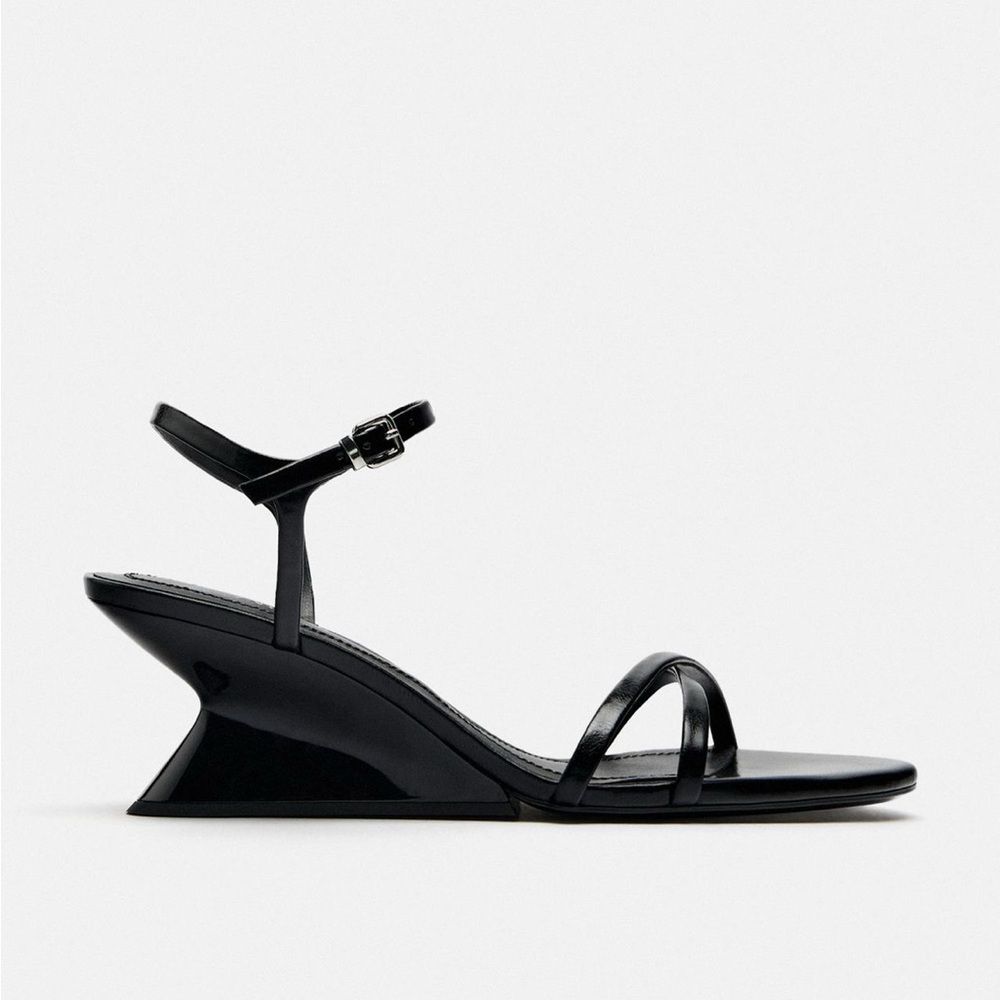 Chunky wedge sandal- worn once